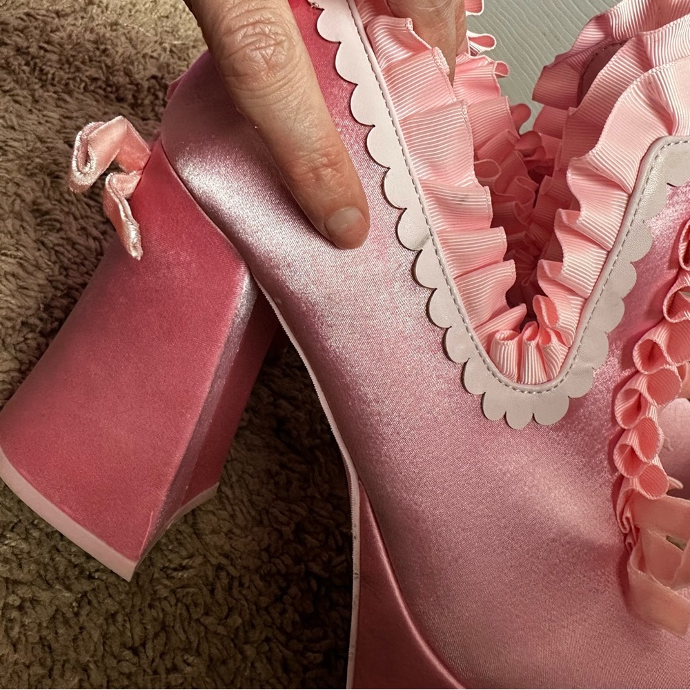 Trickz N Treatz Dolls Kill Pink Ruffle Shoes BISOU BABY Platform Heels 9 Marie - Picture 11 of 16